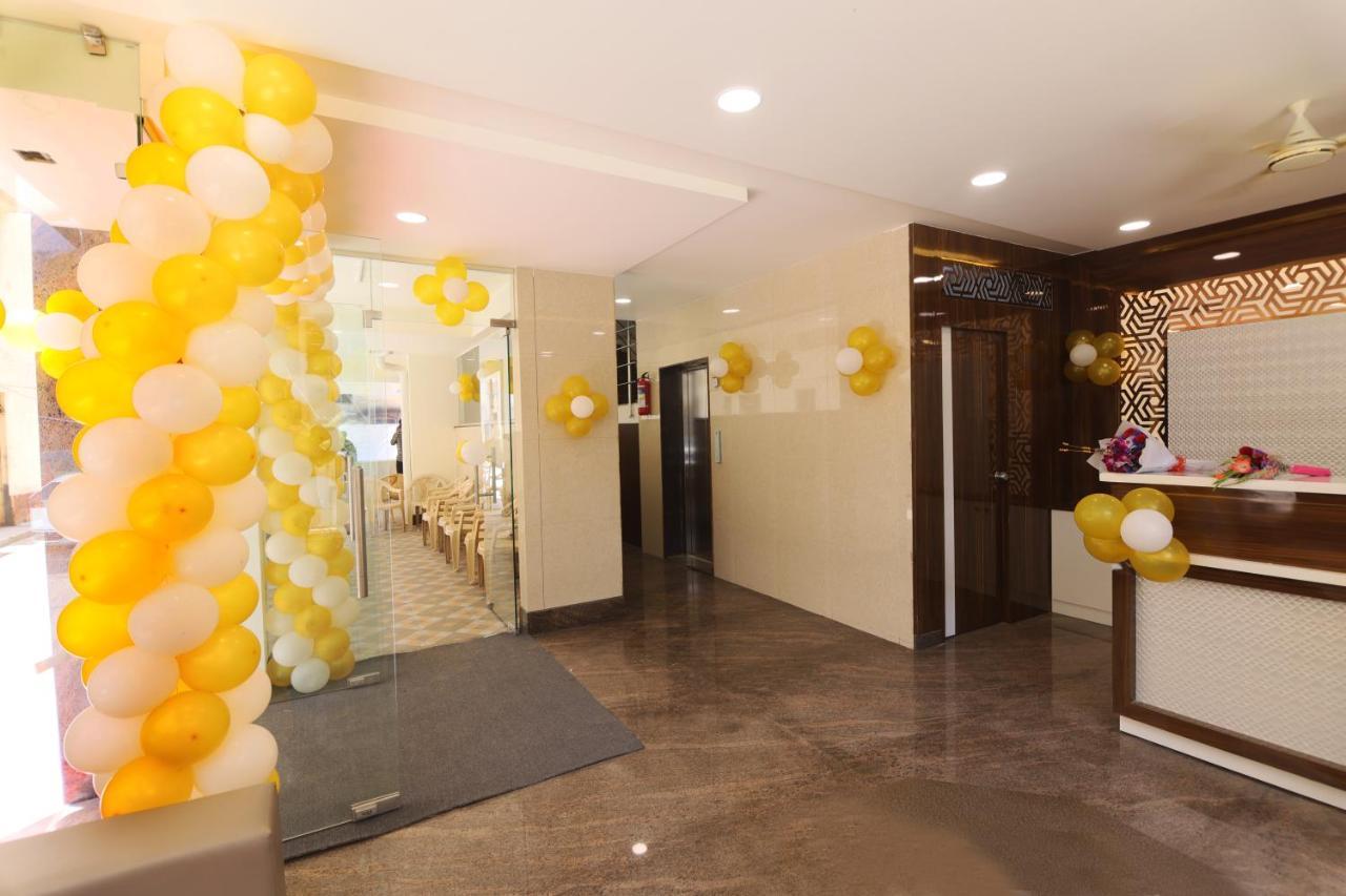 Hotel Sigma Suites Бангалор Экстерьер фото